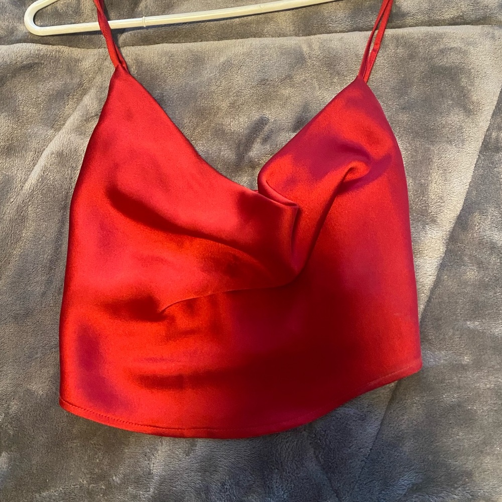 Size small red garage top